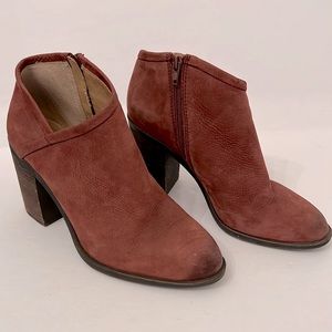 LUCKY BRAND Salza Ankle Booties Suede Leather Side Zip Stack Heel Boho Western 8